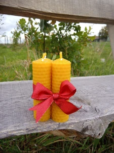 🕯️ Adventní svíčky – sada 4 ks 9 × 3 cm ze 100 % včelího vosku 🐝