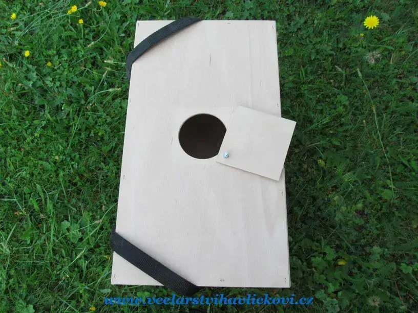 Roják z překližky na 6 rámků 39x24 a 39x27,5