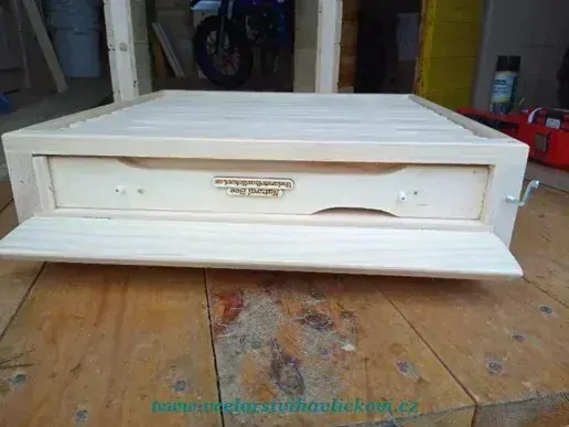 Dno varroa pro nástavky 39x24 uteplení 3 cm NATURAL BEE